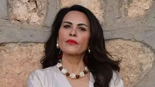 Uzak Şehir Fikriye Kimdir? Nursel Köse Kaç Yaşında? Boyu ve Dizileri